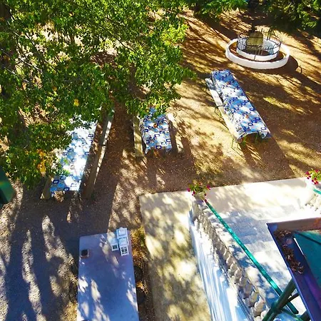 La Celestina Bed & Breakfast